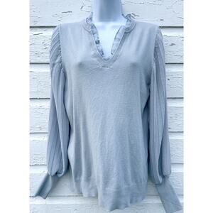 Siani Milano Sweater Womens M Light Gray Ruffle V Neck Accordian Bloused Sleeve